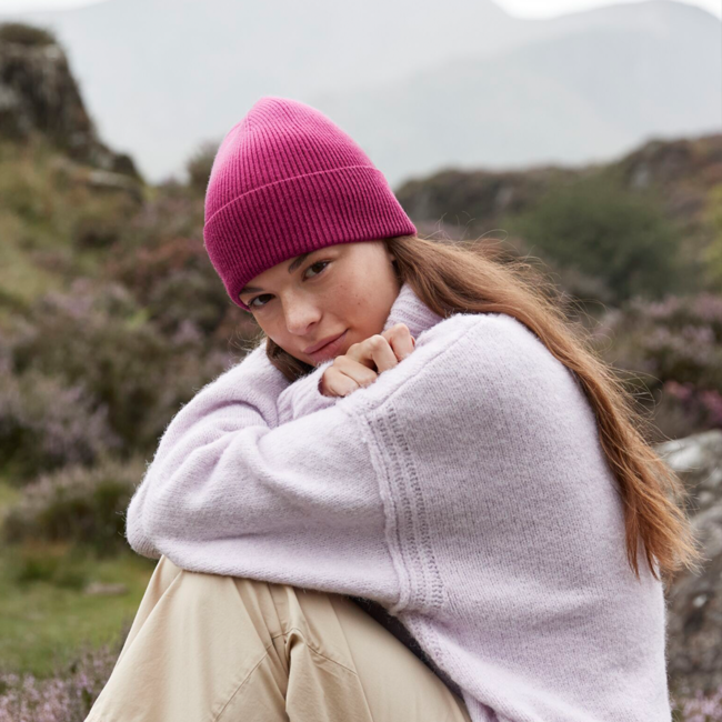 B533 Dip Dye Beanie